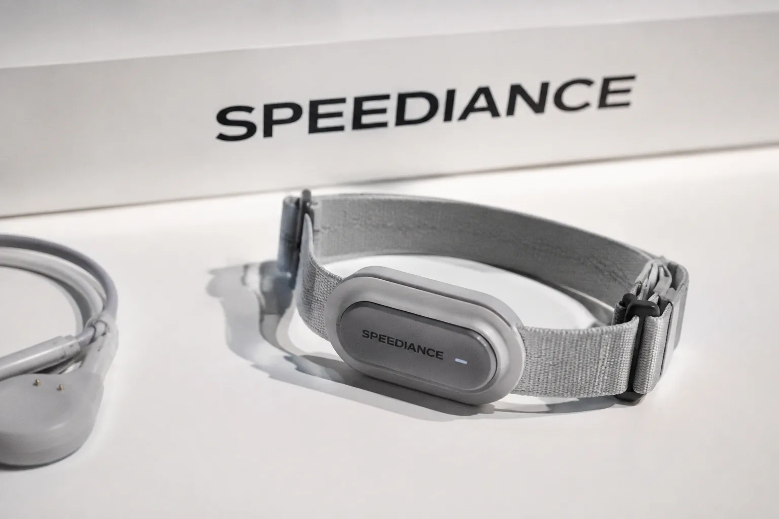 Фитнес-трекер Speediance Strap: точный контроль температуры тела и силовых нагрузок